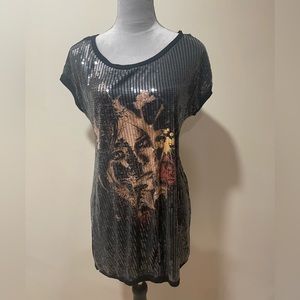 Kische T-shirt with sequins